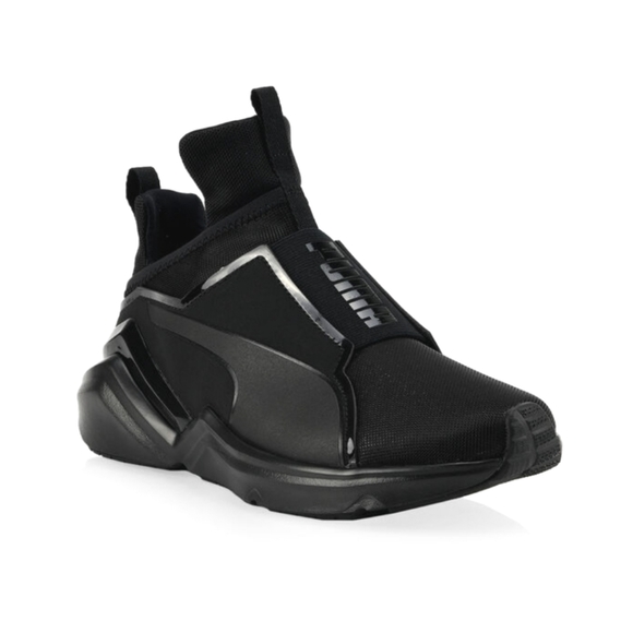 Puma Shoes - Puma ladies runners in black